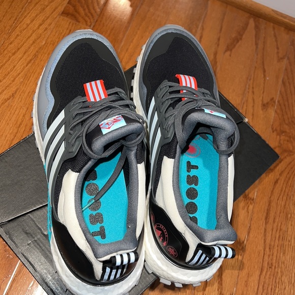 Adidas UltraBoost All Terrain - Picture 9 of 13